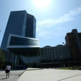 Una dirigente alemana del BCE reprende al Constitucional germano por la sentencia sobre la compra de bonos