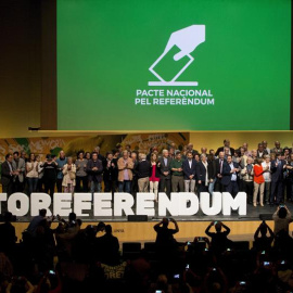 Un momento del acto central del Pacto Nacional por el Referéndum. - EFE