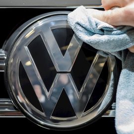 Imagen de archivo de un coche Volkswagen. EFE/Clemens Bilan