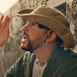  Bad Bunny en un videoclip