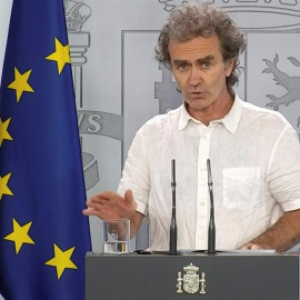 26/05/2020.- Captura de la señal institucional de Moncloa de la rueda de prensa ofrecida este martes por el director del Centro de Alertas y Emergencias Sanitarias, Fernando Simón. / EFE