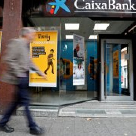 Unos 228 empleados de CaixaBank se adhieren al plan de prejubilaciones voluntarias en Barcelona y Teruel