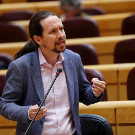 21/04/2020.- El ministro de Derechos Sociales y Agenda 2030 y vicepresidente segundo del Gobierno, Pablo Iglesias, durante la primera sesión de control al Ejecutivo que este martes acoge el Senado durante el estado de alarma, con un presencia reducida al