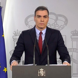 Captura de vídeo del presidente del Gobierno, Pedro Sánchez, en la comparecencia posterior al Consejo de Ministros extraordinario que ha tenido como fin la aprobación del decreto del estado de alarma. Sánchez ha precisado este sábado que el Gobierno 