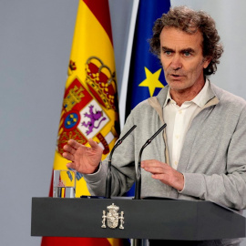 GRAF8342. MADRID, 30/04/2020.- El director del Centro de Coordinación de Alertas y Emergencias Sanitarias, Fernando Simón, durante la rueda de prensa de este jueves tras la reunión del Comité de Gestión de la Desescalada. EFE/ JM Cuadrado/Pool Monclo