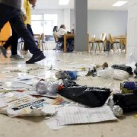 La huelga de limpiadoras en la UMA se calienta: enfrentamientos entre el personal de seguridad y trabajadores