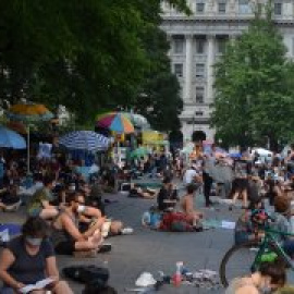 El nuevo 15-M de Nueva York: así es Occupy City Hall, la comunidad a los pies del Ayuntamiento