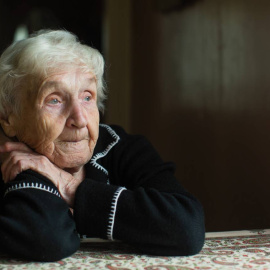 Han estudiado la relación entre la riqueza y la tasa de disminución de las funciones físicas, sensoriales, fisiológicas, cognitivas, emocionales y sociales en mayores de 52 años. / © Adobe Stock