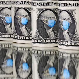 Billetes de dólar estadounidense. REUTERS