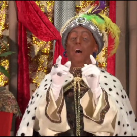  Un actor con la cara pintada interpreta a Baltasar para una felicitación navideña del Ayuntamiento de Madrid.