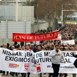 Els treballadors de Nissan manifestant-se a l'exterior de la Zona Franca, el 25 de febrer del 2020. (Horitzontal). Marc Vàzquez | ACN
