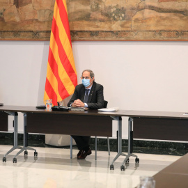 El president del Govern, Quim Torra, el vicepresident, Pere Aragonès, i la consellera Meritxell Budó, durant la primera reunió del Consell Executiu presencial des de l'esclat de la pandèmia del coronavirus, a Palau el 9 de juny de 2020 (Horitzontal)