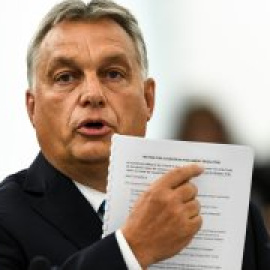 Los poderes autoritarios de Orbán y sus vecinos aumentan gracias al coronavirus