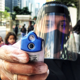 05/07/2020 - Control de temperatura en la Avenida Paulista (São Paulo). ROBERTO PARIZOTTI/ FOTOS PÚBLICAS.