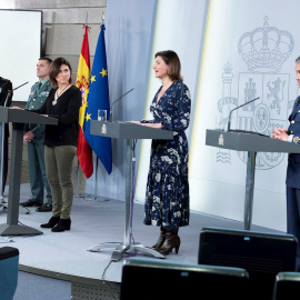 El subdirector general de Logística e Innovación de la Policía Nacional, el comisario principal José García Molina; el jefe del Estado Mayor de la Guardia Civil, general José Manuel Santiago; la jefa de área del Centro de Coordinación de Alertas y