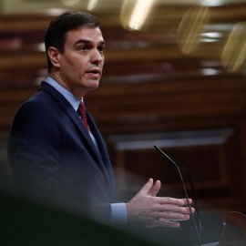 09/04/2020.- El presidente del Gobierno, Pedro Sánchez, durante su intervención en el pleno del Congreso celebrado este jueves para aprobar una nueva prórroga del estado de alarma. / EFE