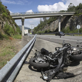 Imagen de archivo de un accidente de moto./ EFE