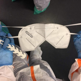 Una mascarilla defectuosa recibida por sanitarios de Madrid- CCOO