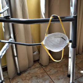 El Sergas devuelve un positivo en covid-19 a una residencia de Ourense que continúa sin médico. / PIXABAY