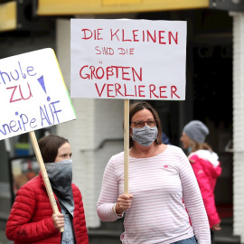 Protesta en la industria cárnica en el que se declaró un brote de coronavirus este miércoles. | EFE