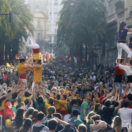 Manifestación convocada por Acció Cultural del País Valencia (ACPV) con motivo del 25 d'Abril bajo el lema "Fem País Valencia".- EFE/Kai Försterling