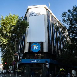 Mensaje de precampaña del PP en la sede de Génova 13. Fuente: PP/David Mudarra.