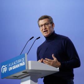 El presidente del Partido Popular, Alberto Núñez Feijóo, interviene durante el acto de presentación de los candidatos del PP a capital de provincia para las elecciones municipales del 28 de mayo, en el teatro edp de Gran Vía, a 22 de enero de 2023, e
