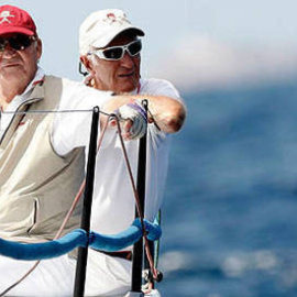 El rey emérito Juan Carlos I, junto a su amigo Josep Cusí./ EFE