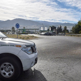 Imagen de archivo de un coche patrulla de la Guardia Civil./ EFE