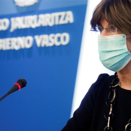 La consejera de Salud del Gobierno Vasco, Nekane Murga, en el departamento de Salud. /EFE/Javier Etxezarreta