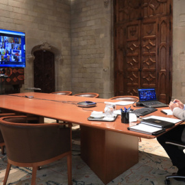 El president de la Generalitat, Quim Torra, durant la reunió telemàtica amb Pedro Sánchez i els presidents de les comunitats autònomes