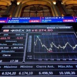 34 antiguos altos cargos políticos se sientan todavía en los consejos del Ibex