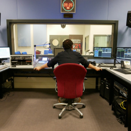 Estudio de la emisora M21. Foto Ayuntamiento de Madrid.