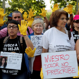 Imagen de archivo de una manifestación de SOS Bebés Robados. EFE/Chema Moya