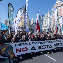  Policías y guardias civiles de Jusapol protestan contra la reforma de la 'ley mordaza', a 4 de marzo de 2023, en Madrid. Alberto Ortega / Europa Press