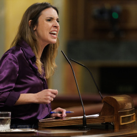 La ministra de Igualdad, Irene Montero, interviene durante una sesión plenaria, en el Congreso de los Diputados, a 8 de marzo de 2023, en Madrid (España). Foto: Eduardo Parra / Europa Press
