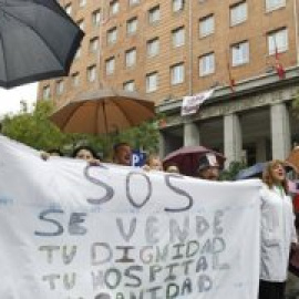 AFEM alerta de que los hospitales privatizados van a cobrar por servicios que no van a prestar