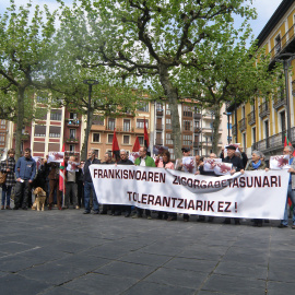 Foto de archivo de una concentración realizada por la Plataforma Vasca contra los Crímenes del Franquismo. D.A.