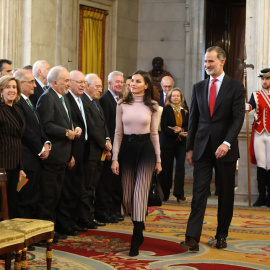  El Rey Felipe VI y la reina Letizia llegando al acto de presentación pública del "Portal Digital de Historia Hispánica”, de la Real Academia de la Historia, a 28 de febrero de 2023, en Madrid (España). Antonio Gutiérrez / Europa Press28/2/2023