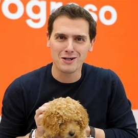  El líder de Ciudadanos dio a conocer a la mascota de un político de partido, un perro llamado Lucas