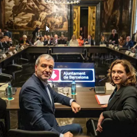 El primer tinent d'alcalde, Jaume Collboni, i l'alcaldessa de Barcelona, Ada Colau. Europa Press