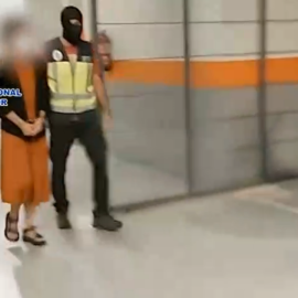 Momento de la detención de Itxaso Zaldúa. / PTV