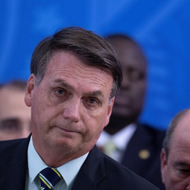 El presidente de Brasil, Jair Bolsonaro, ofrece una rueda de prensa este viernes, en Brasilia (Brasil).  EFE/ Joédson Alves