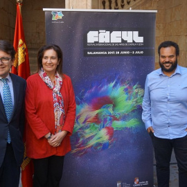 El alcalde de Salamanca, Alfonso Fernández Mañueco, la consejera castellanoleonesa de Cultura, María Josefa García Cirac, y el músico Carlos Jean (director artístico del FÀCYL). E.P.