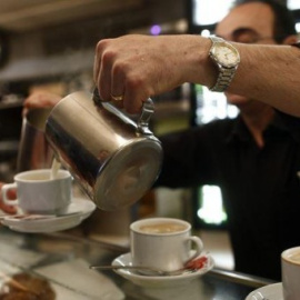La hostelería es, junto con el comercio, uno de los sectores en los que más ha avanzado la precarización en los últimos años