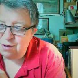 “A una llengua li convé molt tenir un estat”