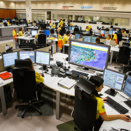 Imatge de perfil d'una noia esperant començar l'examen de llengua castellana i literatura de la selectivitat, el 3 de setembre de 2019. (horitzontal). Elisenda Rosanas | ACN