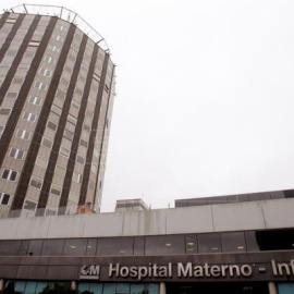Entrada al hospital Materno-Infantil de La Paz en Madrid. EFE/Archivo