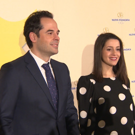 Aguado asiste al desayuno informativo de Forum Europa