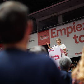  La vicepresidenta segunda y ministra de Trabajo y Economía Social, Yolanda Díaz, interviene durante el acto 'Empieza todo' de la plataforma Sumar, en el que Díaz presenta su candidatura para la presidencia del Gobierno en las próximas elecciones gene